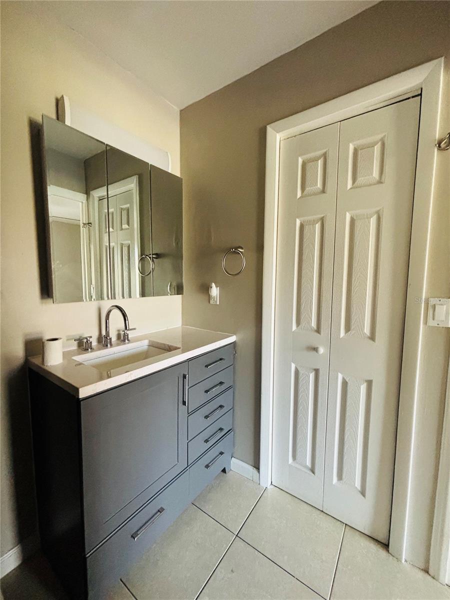 Image 10 of 47 For 28 Las Palmas Way