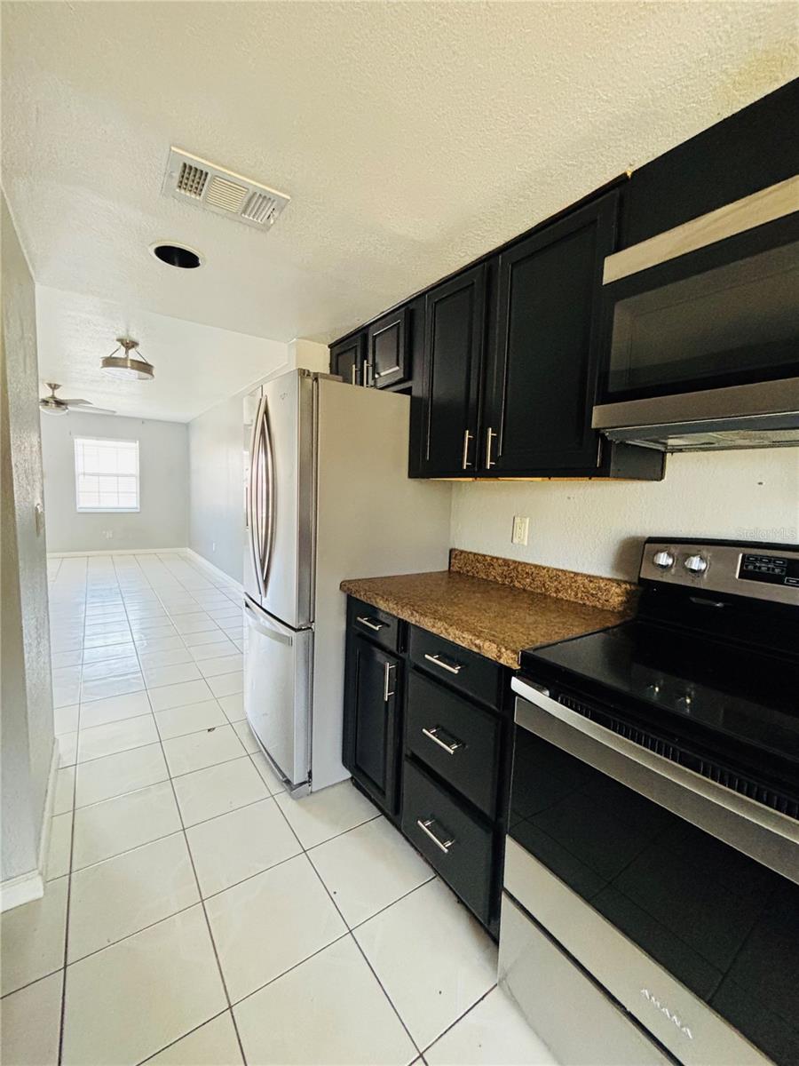 Image 33 of 47 For 28 Las Palmas Way