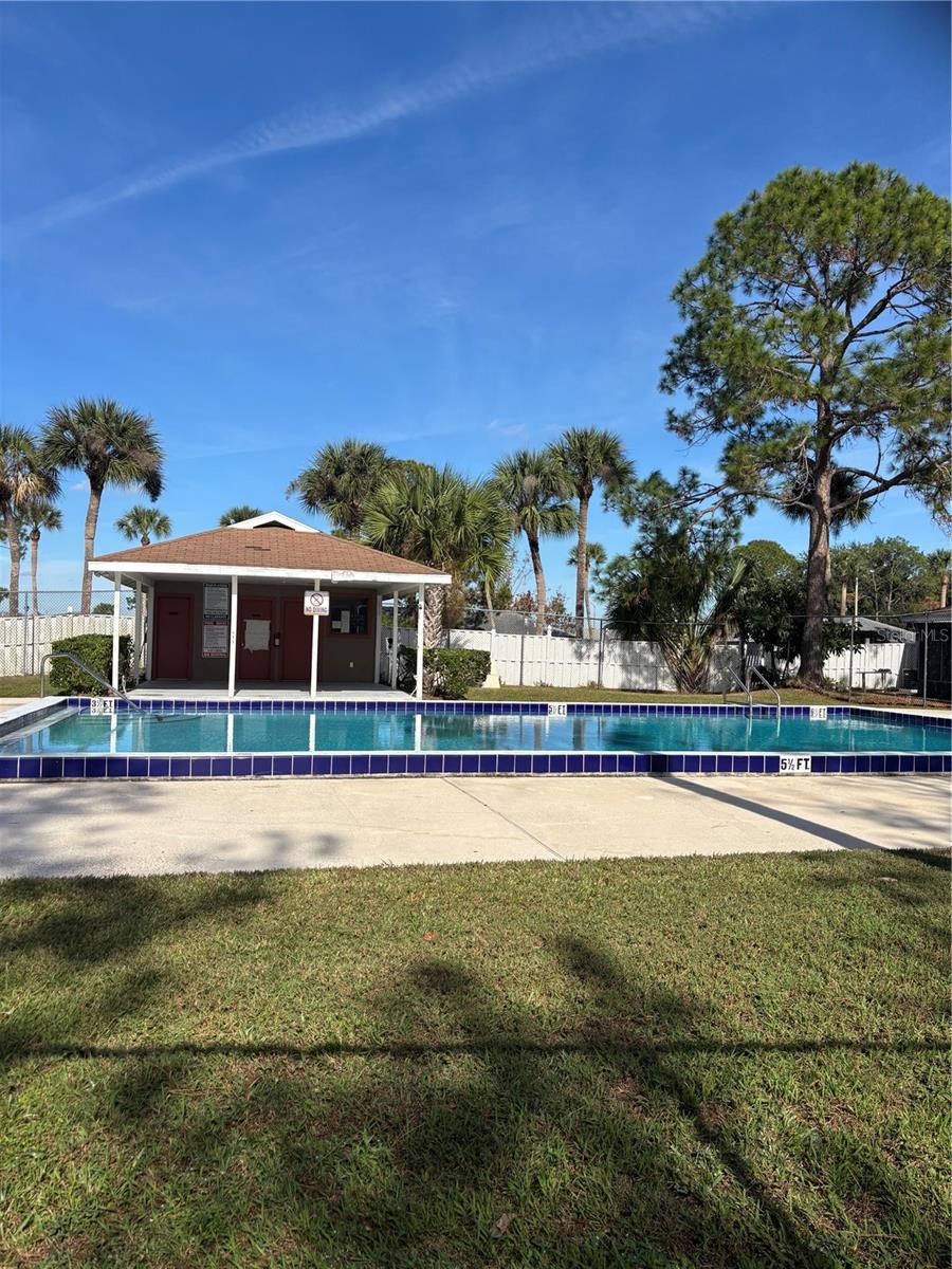 Image 39 of 47 For 28 Las Palmas Way