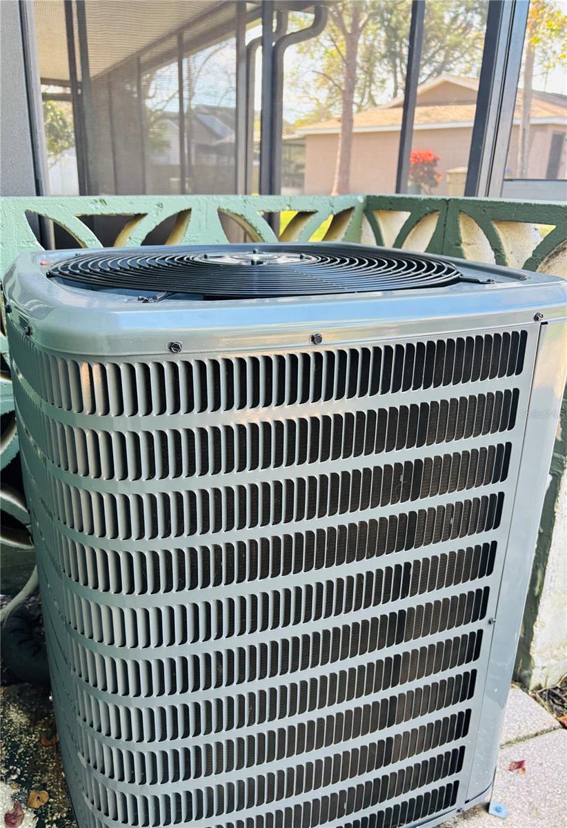 Image 43 of 47 For 28 Las Palmas Way