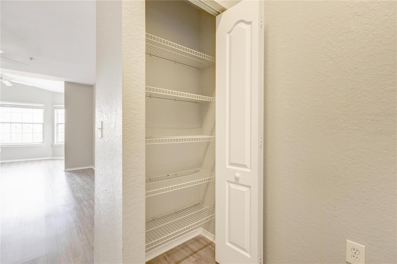 Image 27 of 76 For 3343 Kirkman Road 733