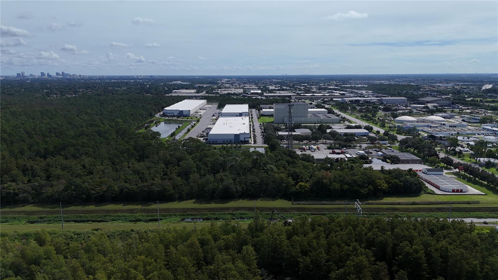 Image 36 of 76 For 3343 Kirkman Road 733