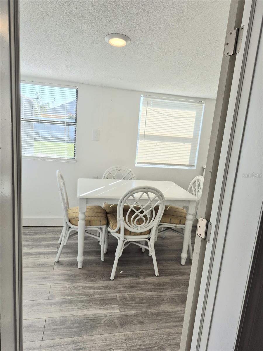 Image 7 of 20 For 708 Antelope Way