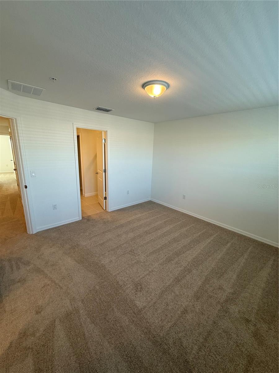 Image 16 of 40 For 4609 Orchard View Alley