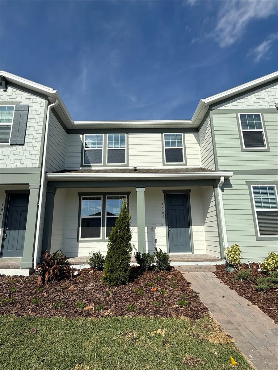 Image 3 of 40 For 4609 Orchard View Alley