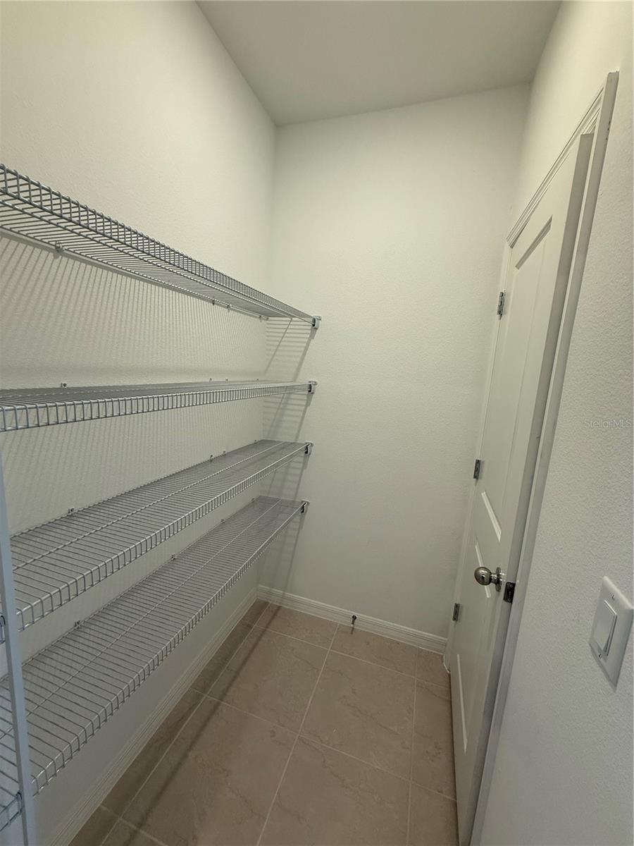 Image 9 of 40 For 4609 Orchard View Alley