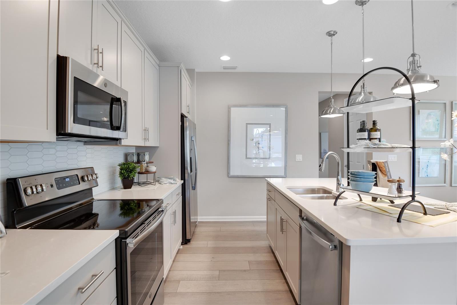 Image 16 of 20 For 205 Enclave Avenue