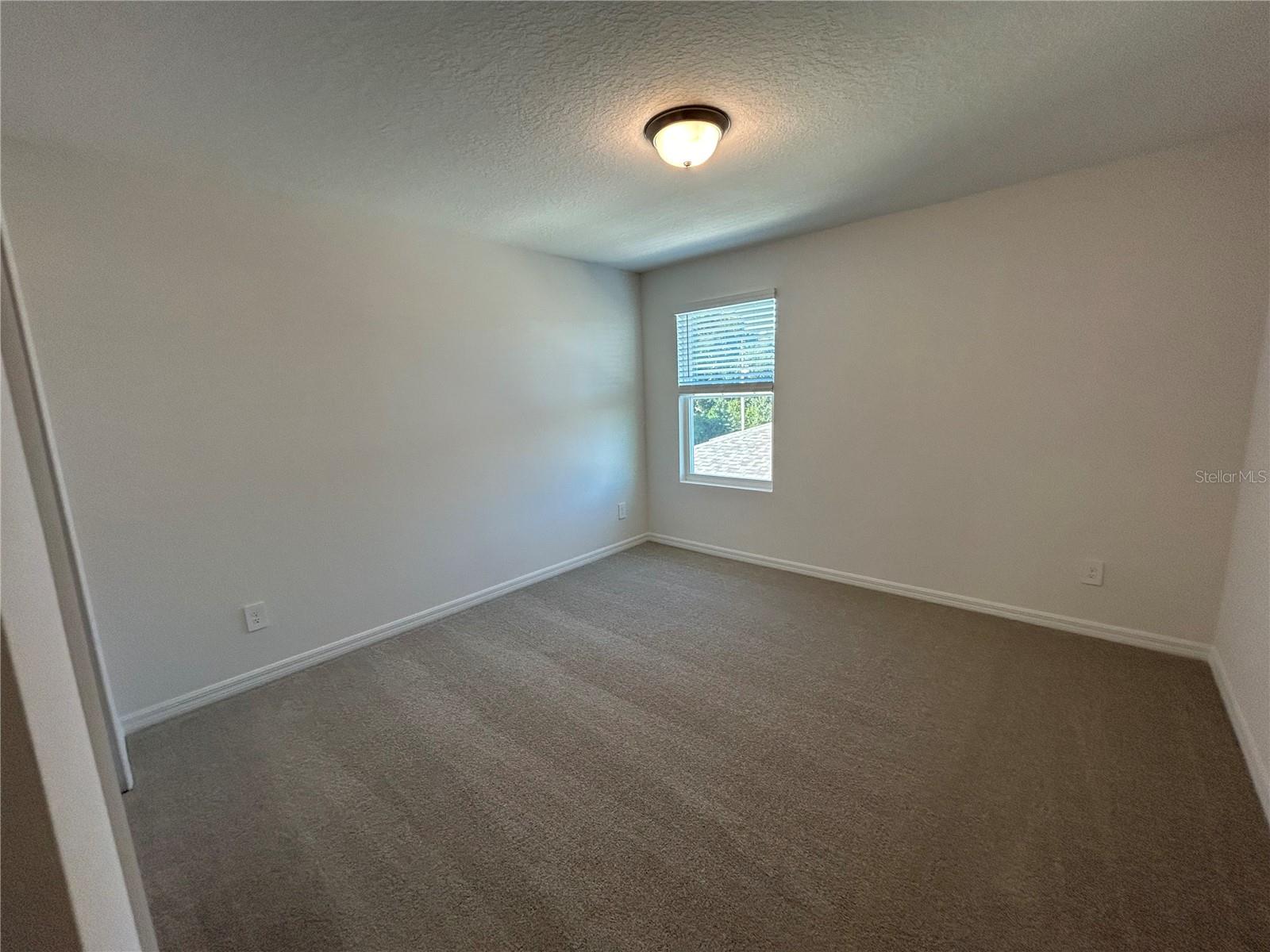 Listing photo id 23 for 5140 Springrise Drive