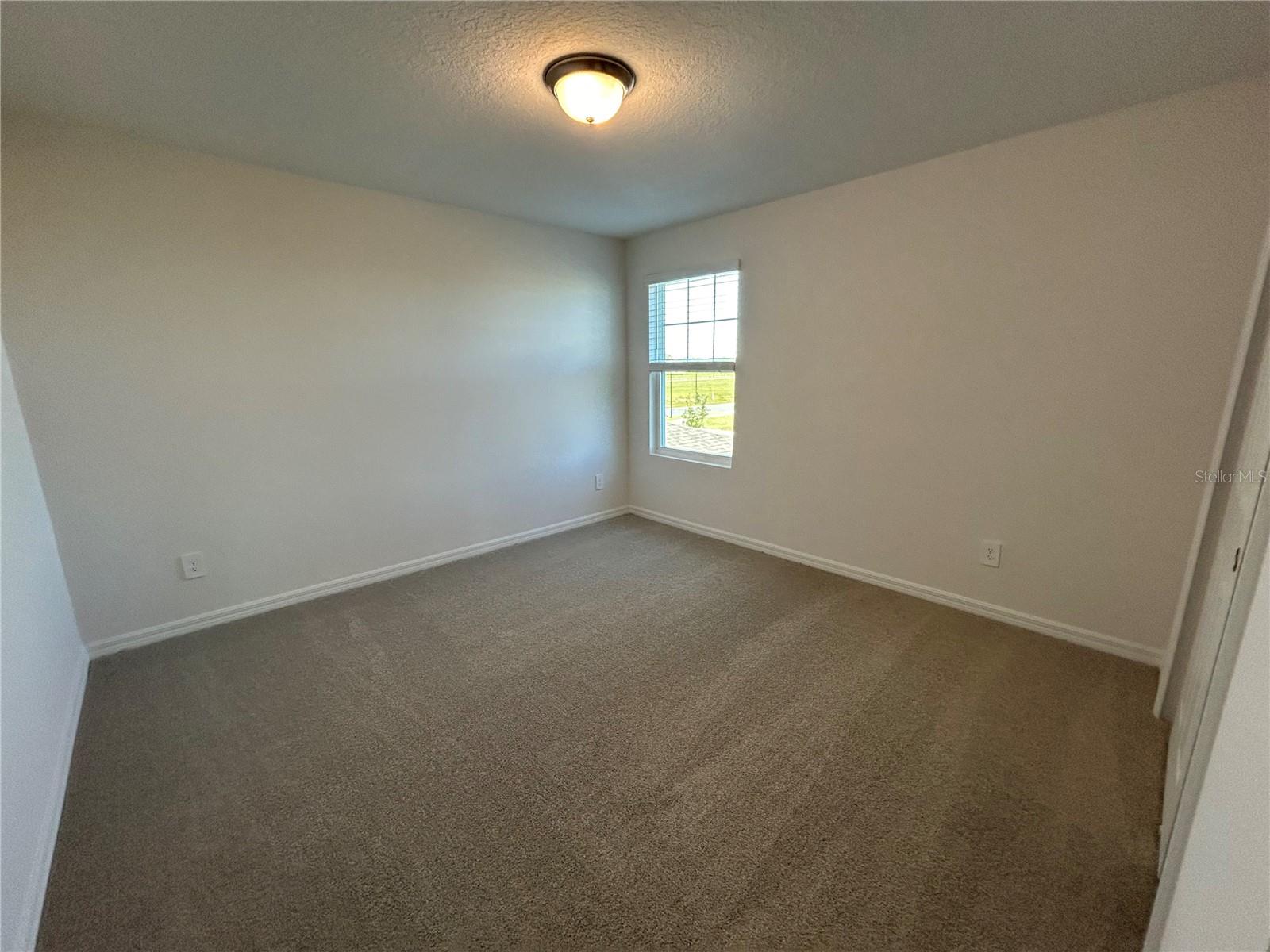 Listing photo id 26 for 5140 Springrise Drive