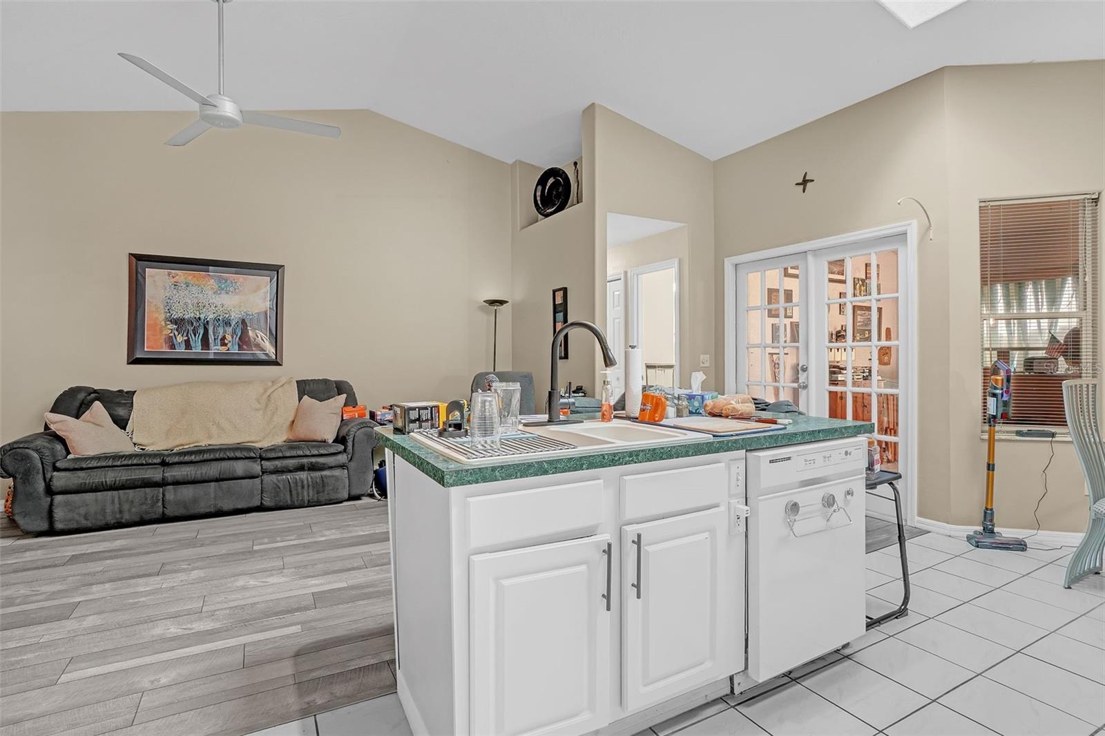 Image 14 of 36 For 1500 Heirloom Drive