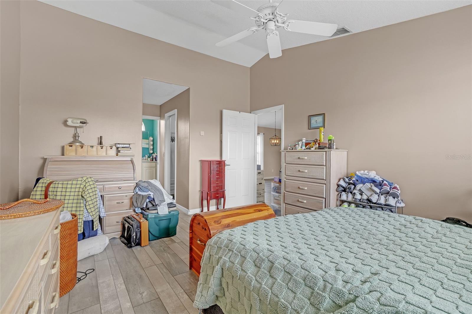 Image 21 of 36 For 1500 Heirloom Drive