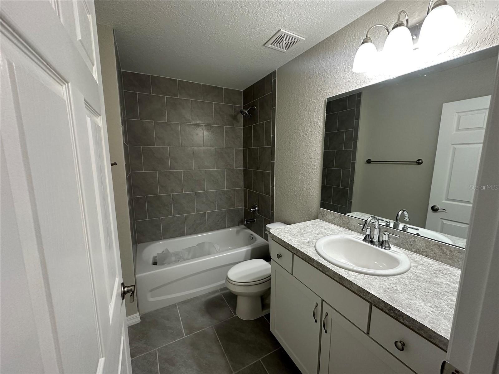 Image 18 of 24 For 17681 113th Place