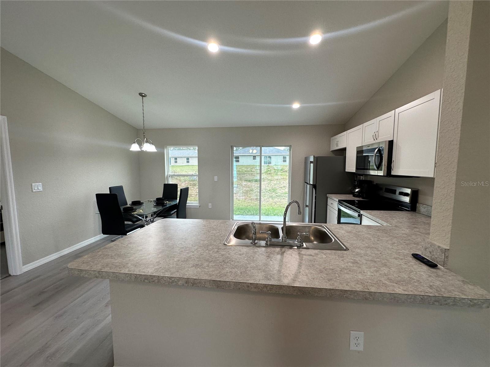 Image 9 of 24 For 17681 113th Place