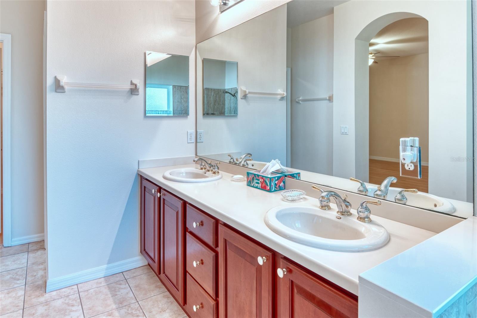 Image 34 of 62 For 325 Balboa Drive