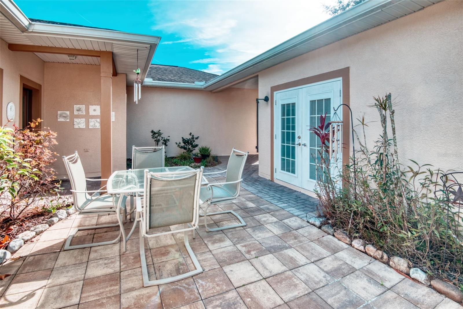 Image 5 of 62 For 325 Balboa Drive