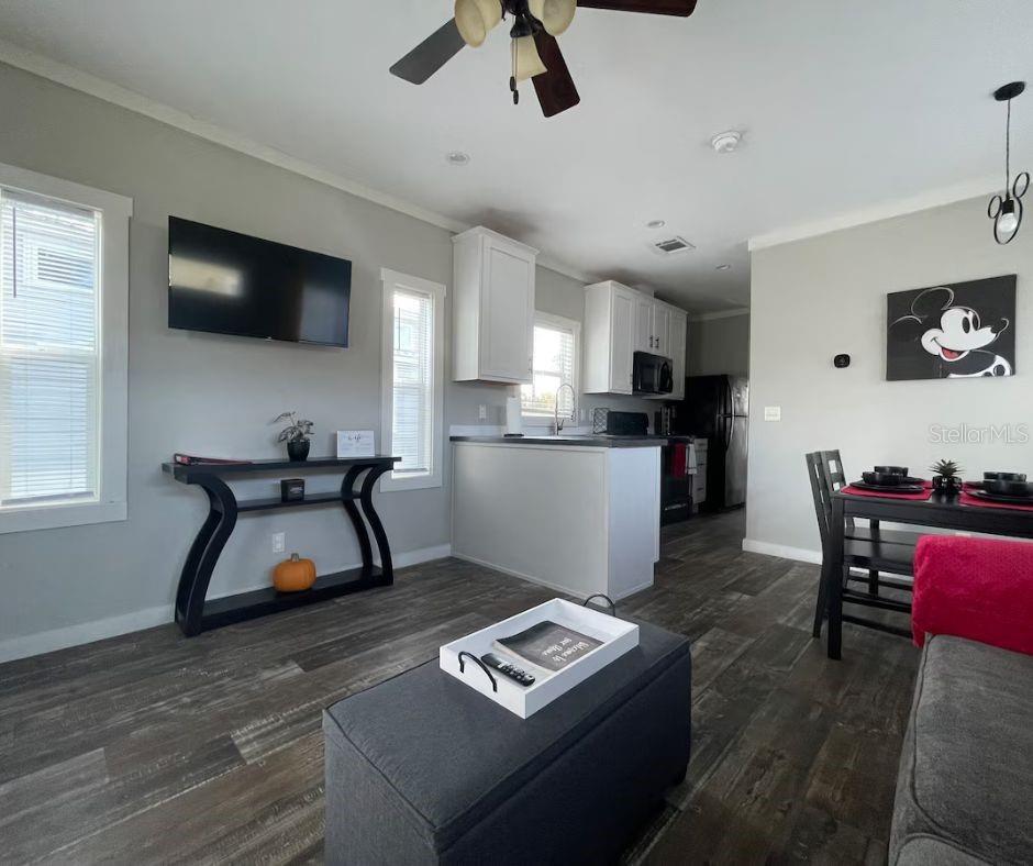 Image 6 of 12 For 29 Merry Men Dr