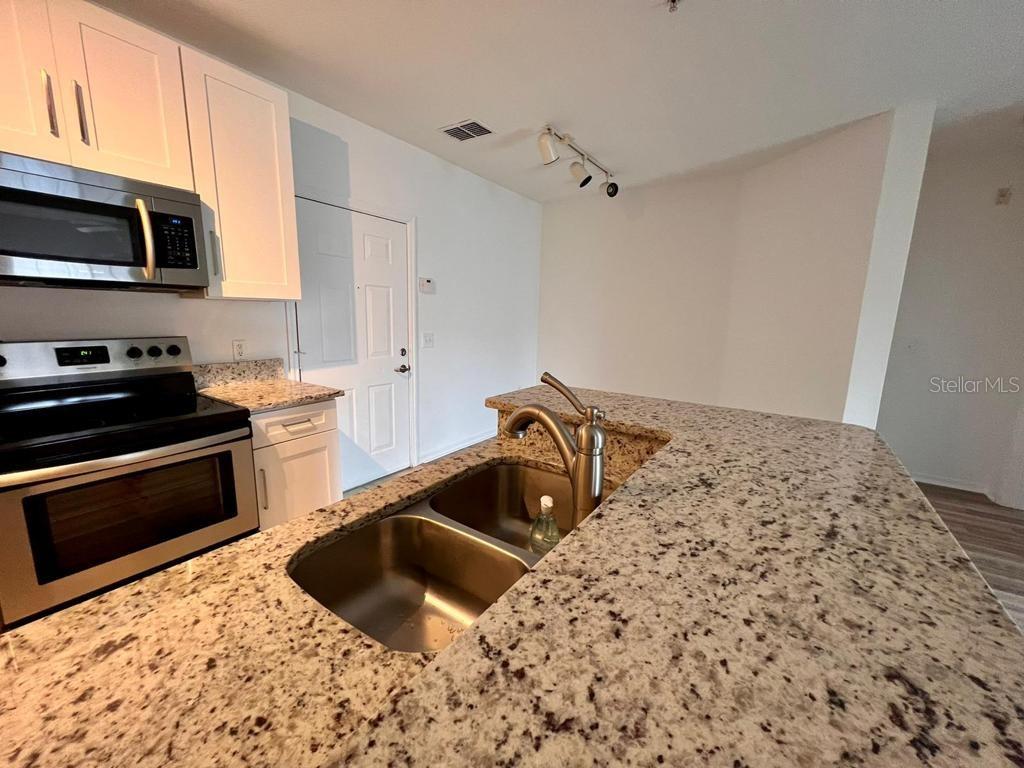 Image 11 of 35 For 5550 Michigan Street 3235