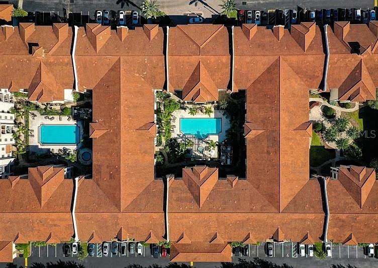 Image 34 of 35 For 5550 Michigan Street 3235