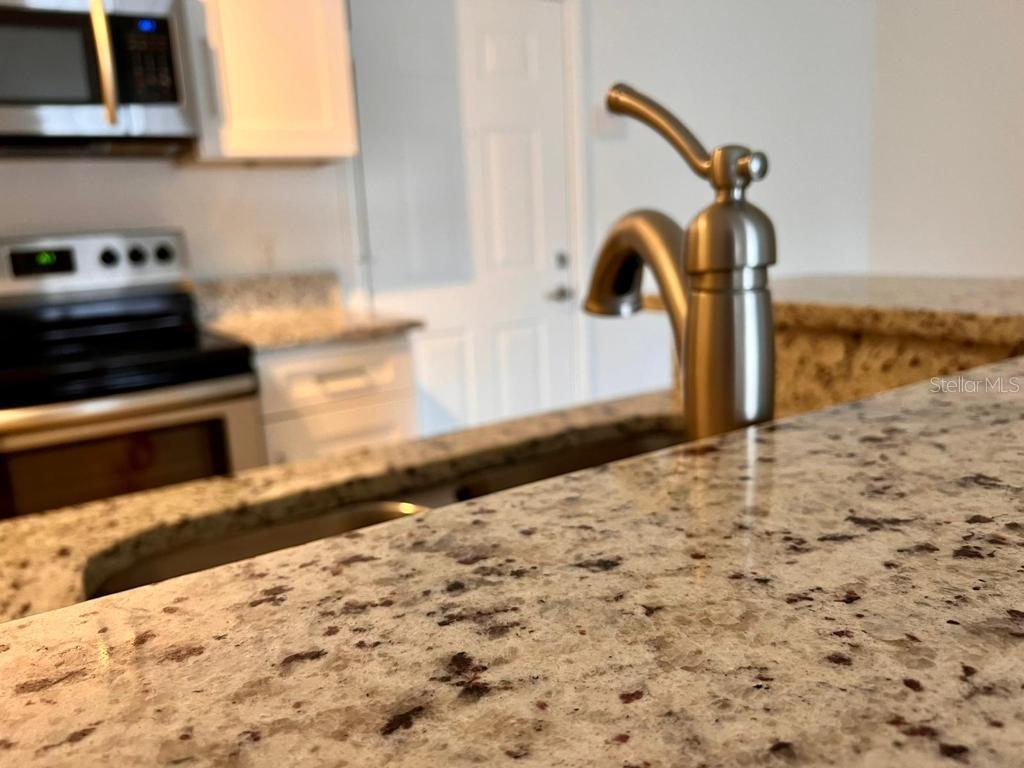 Image 9 of 35 For 5550 Michigan Street 3235