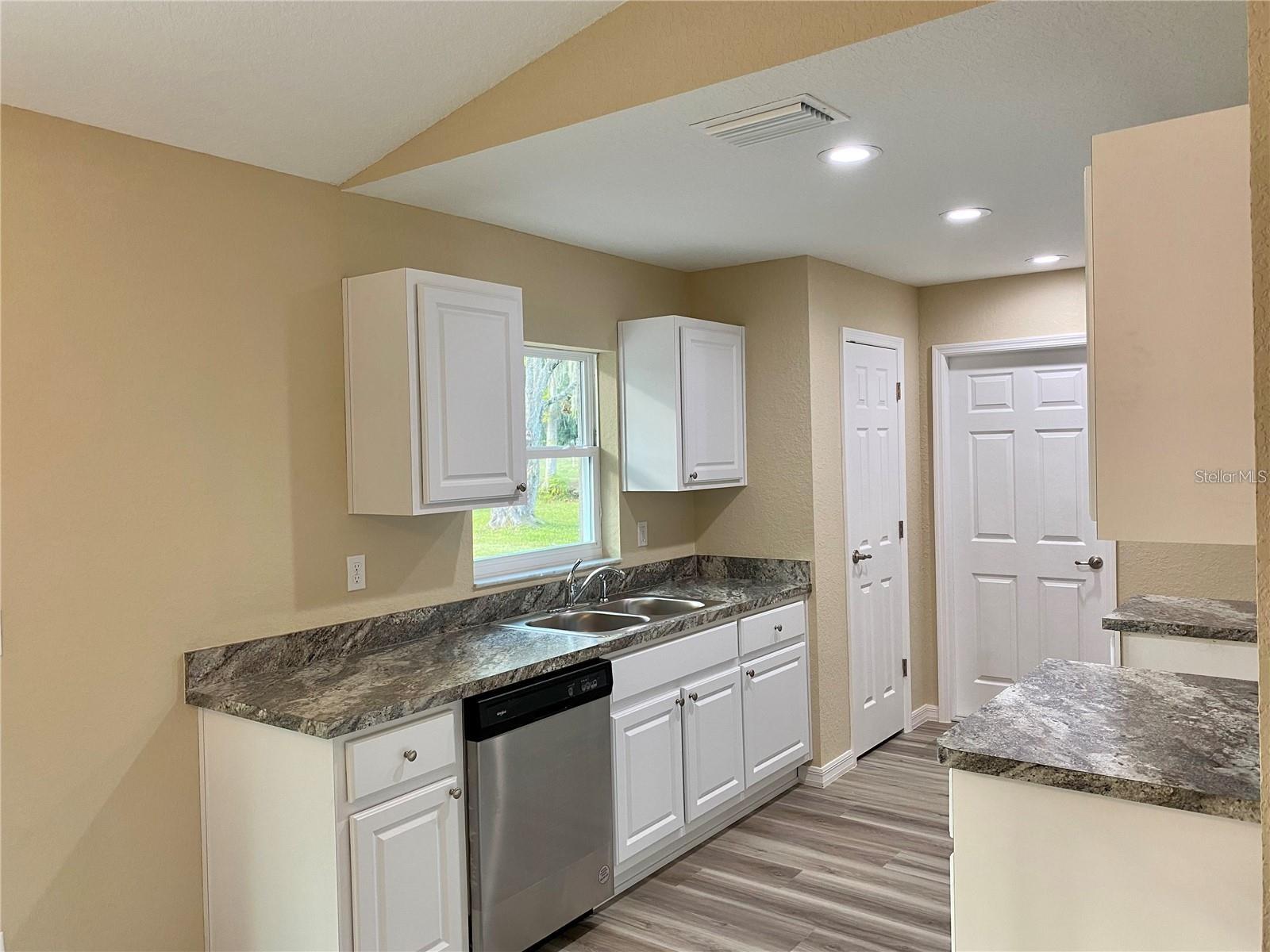 Image 5 of 26 For 1836 21st Court