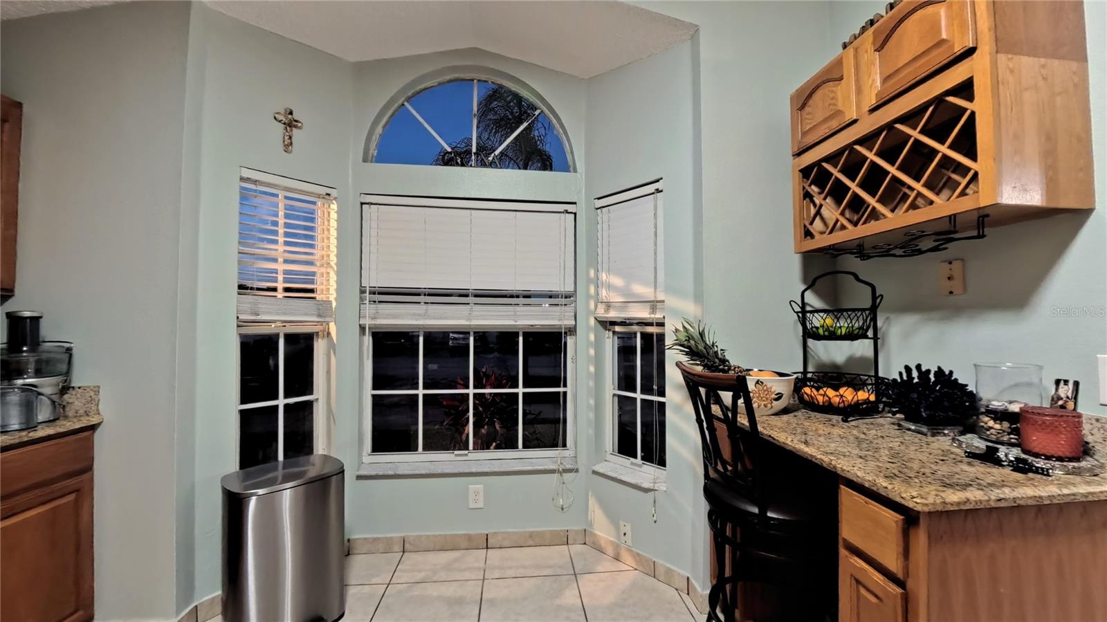 Image 10 of 39 For 2340 Harbor Town Drive