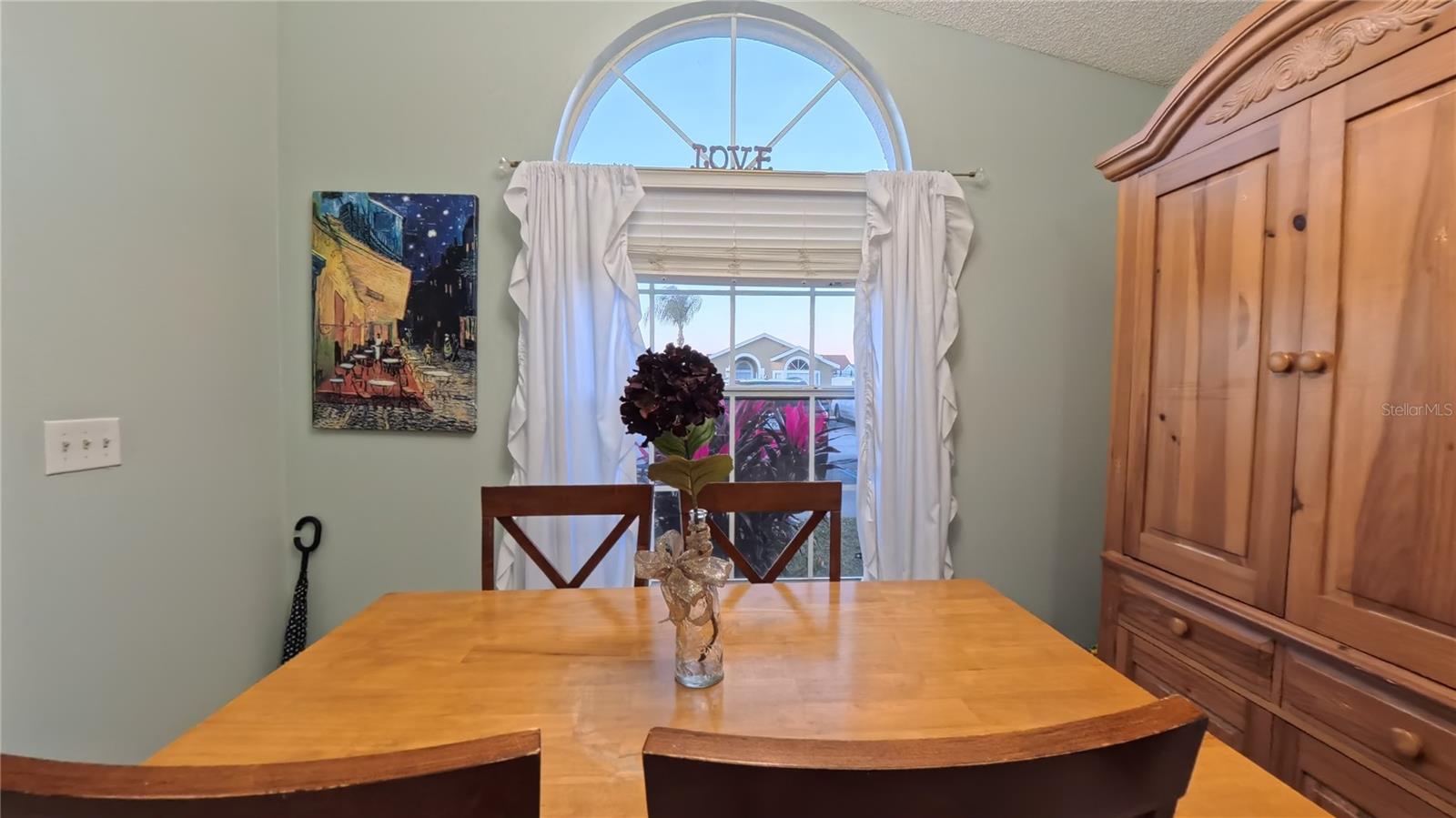 Image 11 of 39 For 2340 Harbor Town Drive