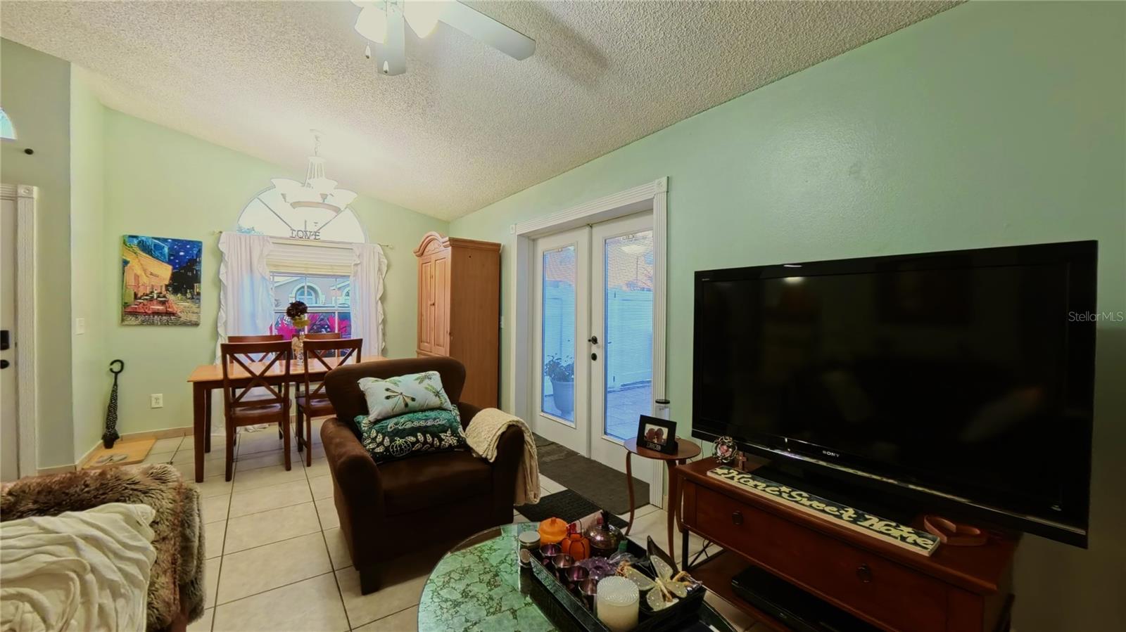 Image 17 of 39 For 2340 Harbor Town Drive