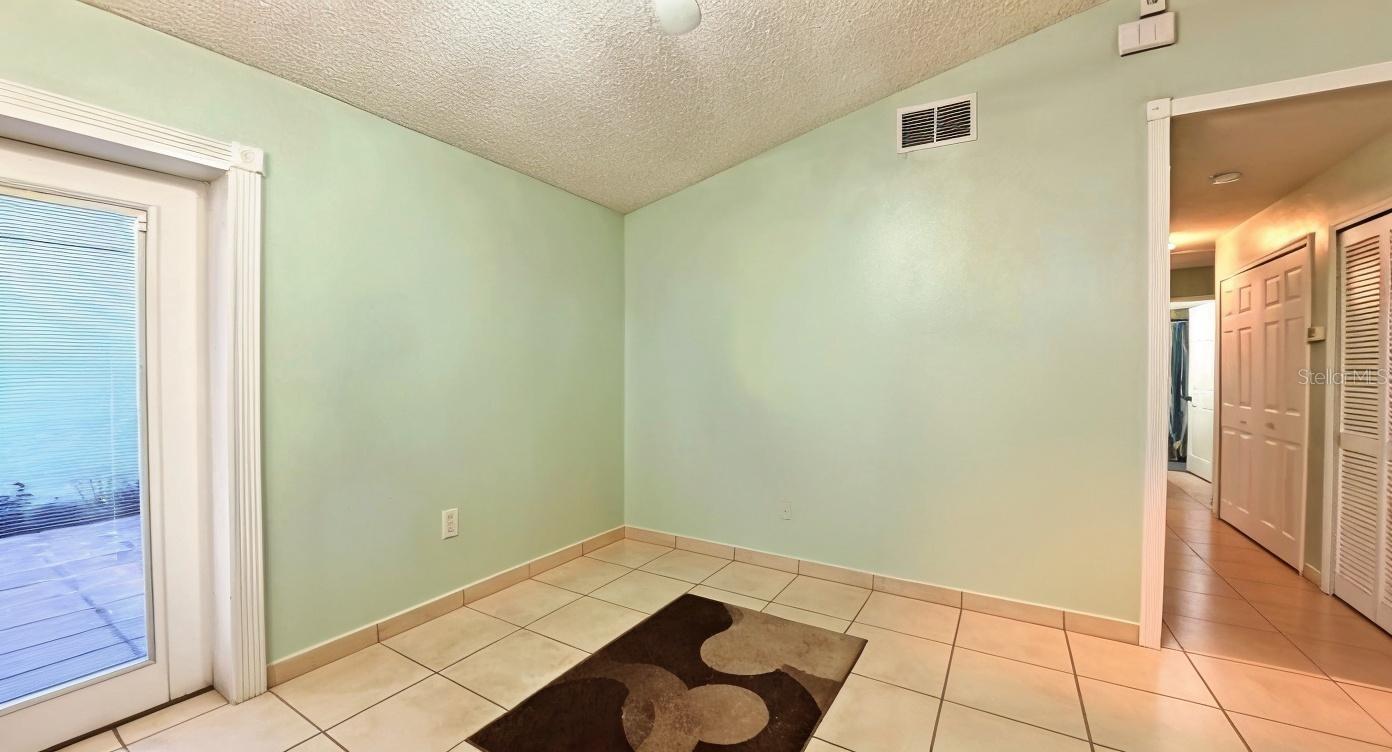 Image 21 of 39 For 2340 Harbor Town Drive