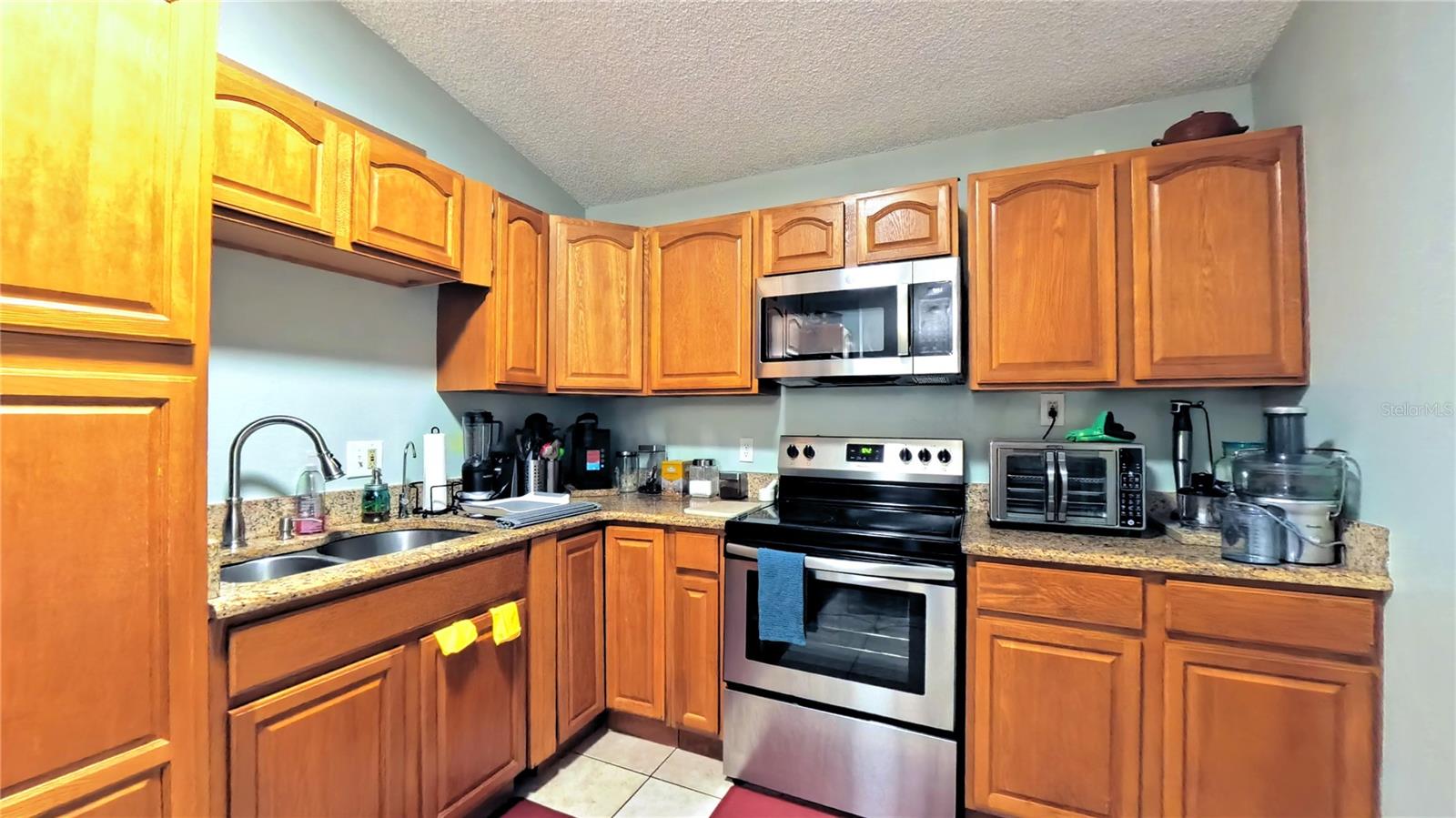 Image 7 of 39 For 2340 Harbor Town Drive