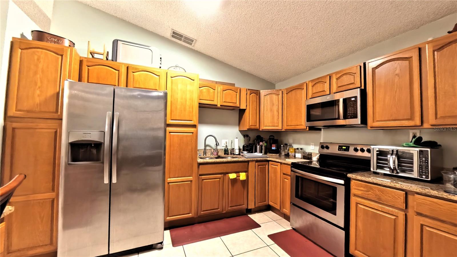 Image 8 of 39 For 2340 Harbor Town Drive