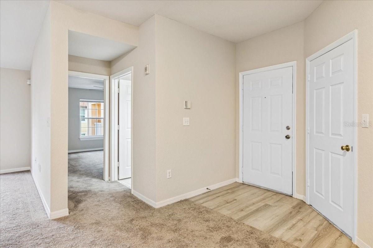 Image 19 of 45 For 5479 Vineland Road 9310