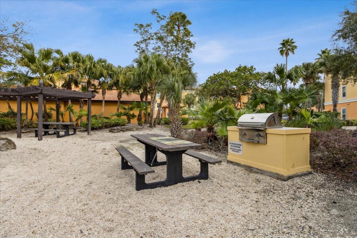 Image 32 of 45 For 5479 Vineland Road 9310