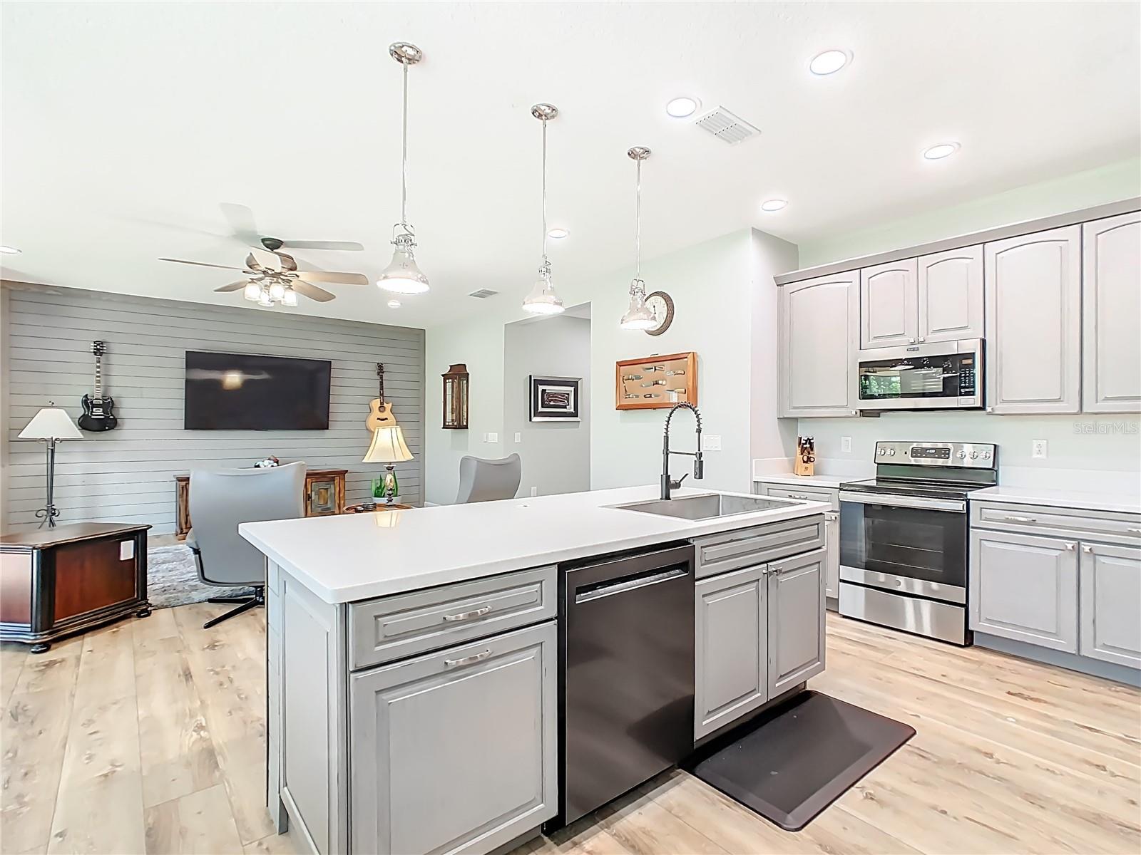 Image 10 of 53 For 1272 Bonita Canyon Drive