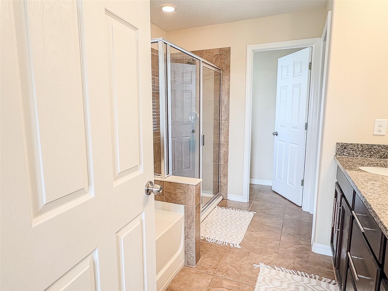 Image 30 of 51 For 8607 Randal Park Boulevard