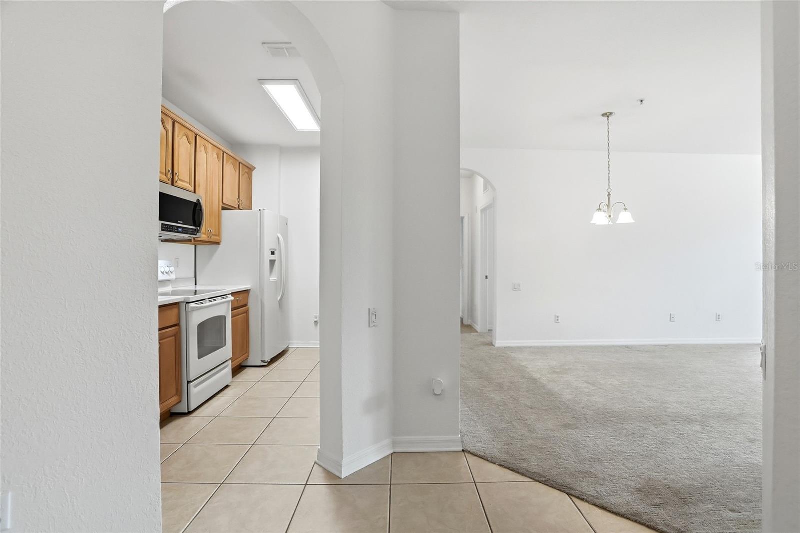 Image 11 of 93 For 8302 Portofino Drive 105