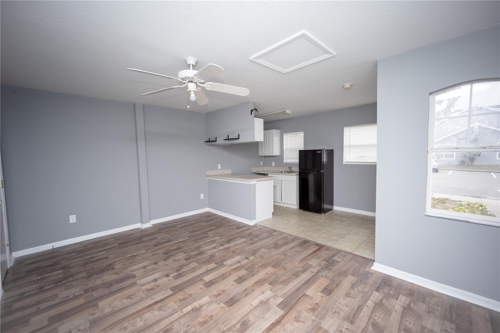 Image 4 of 15 For 669 Caribbean Drive B