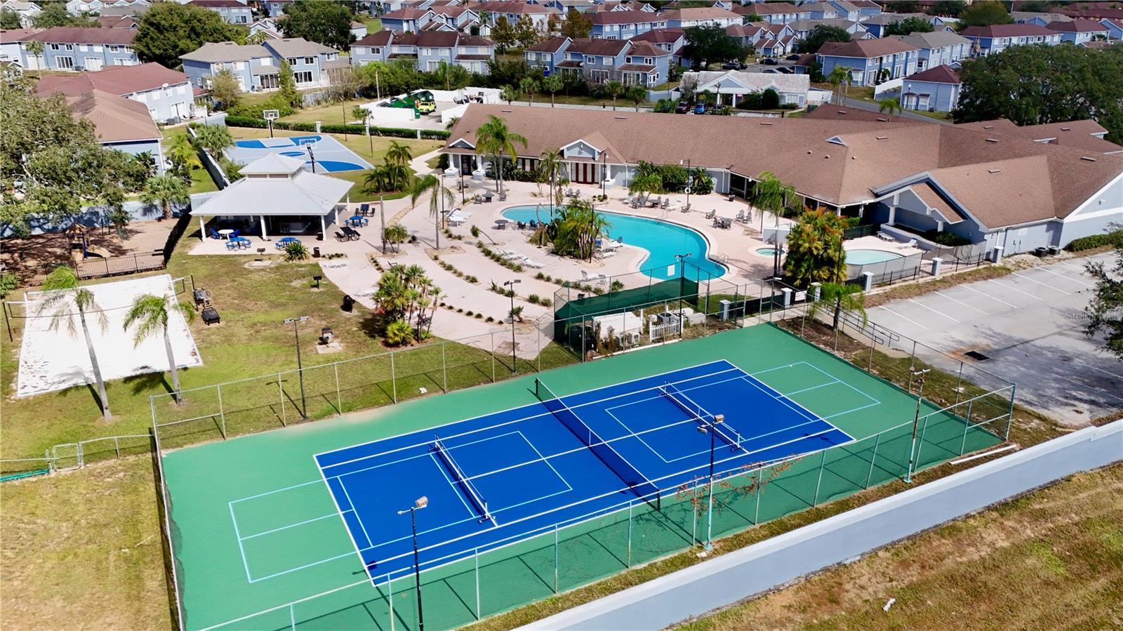 Image 18 of 21 For 811 Orchid Drive A