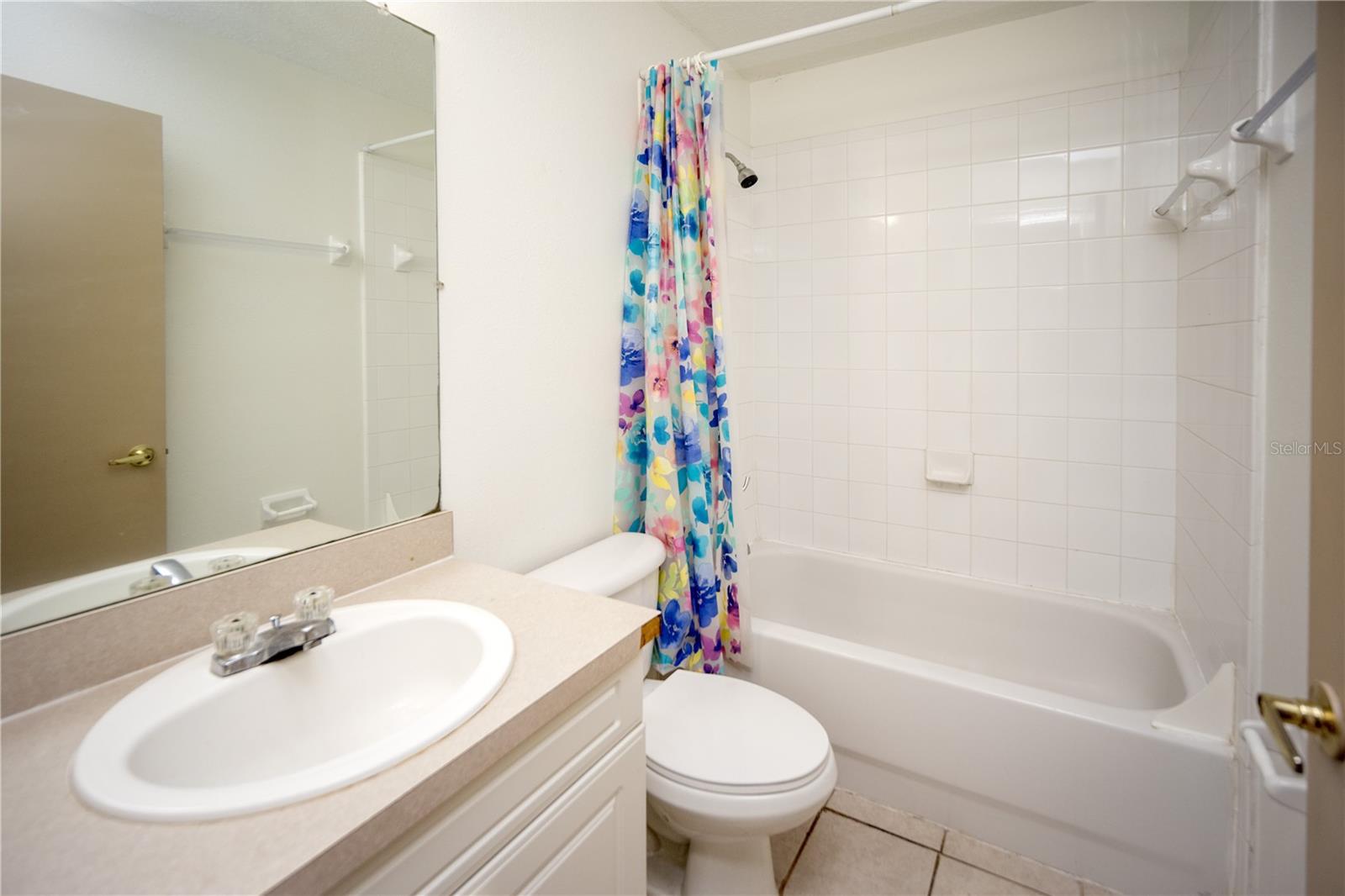 Image 5 of 21 For 811 Orchid Drive A