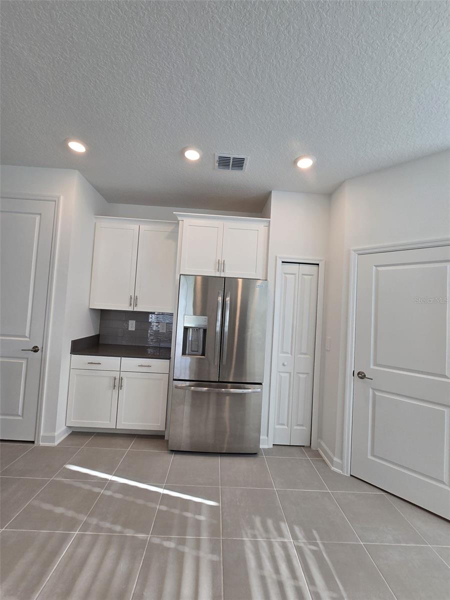 Image 10 of 31 For 1904 Flourish Avenue