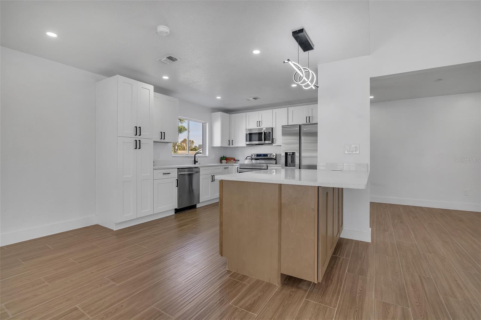 Image 13 of 41 For 11420 Taurus Court