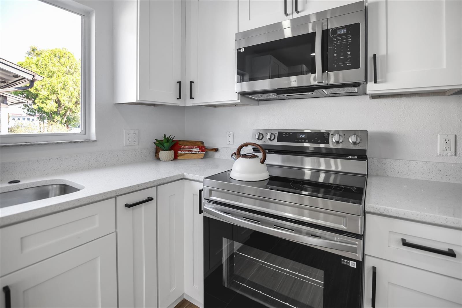 Image 15 of 41 For 11420 Taurus Court