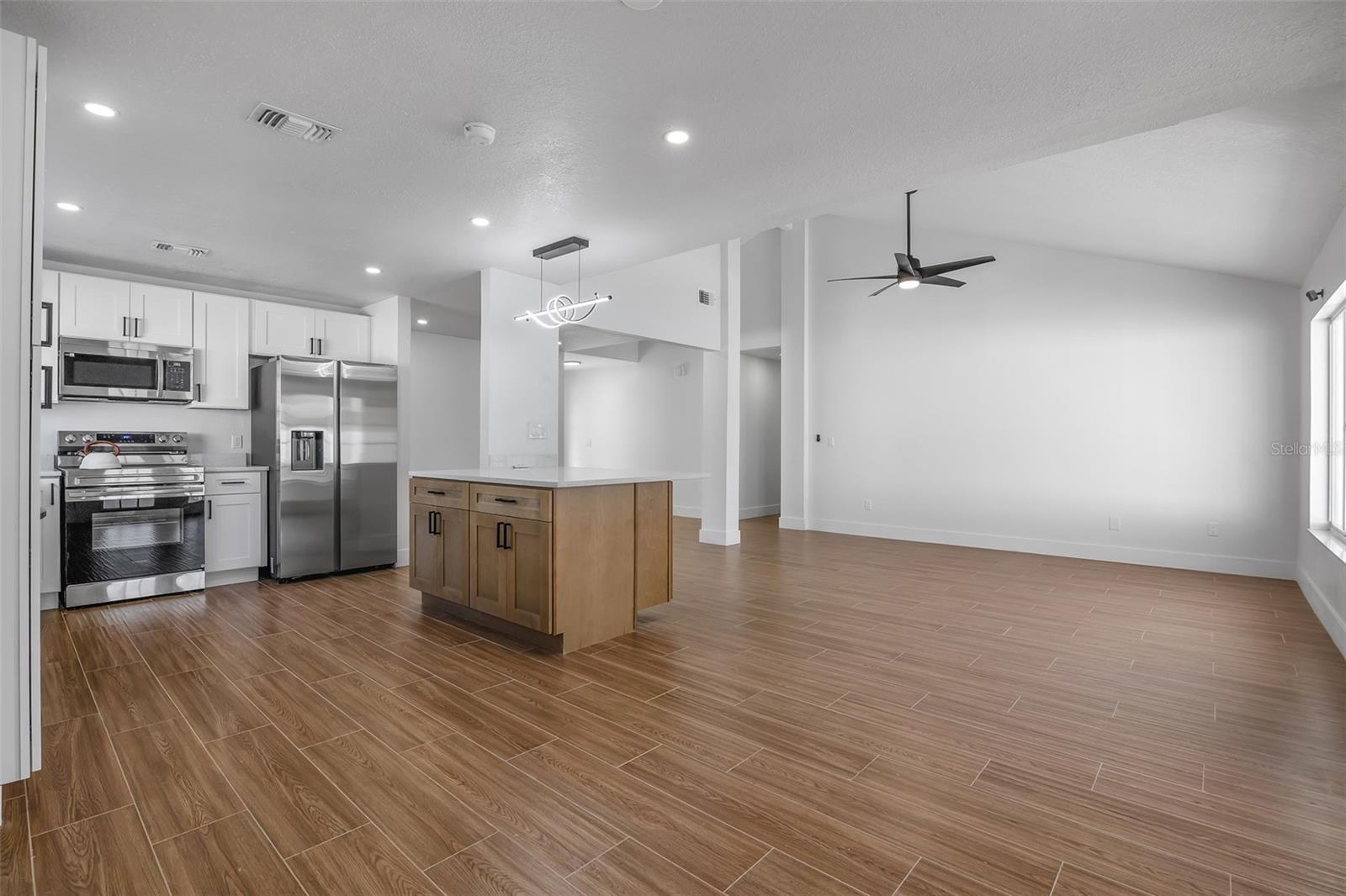 Image 17 of 41 For 11420 Taurus Court