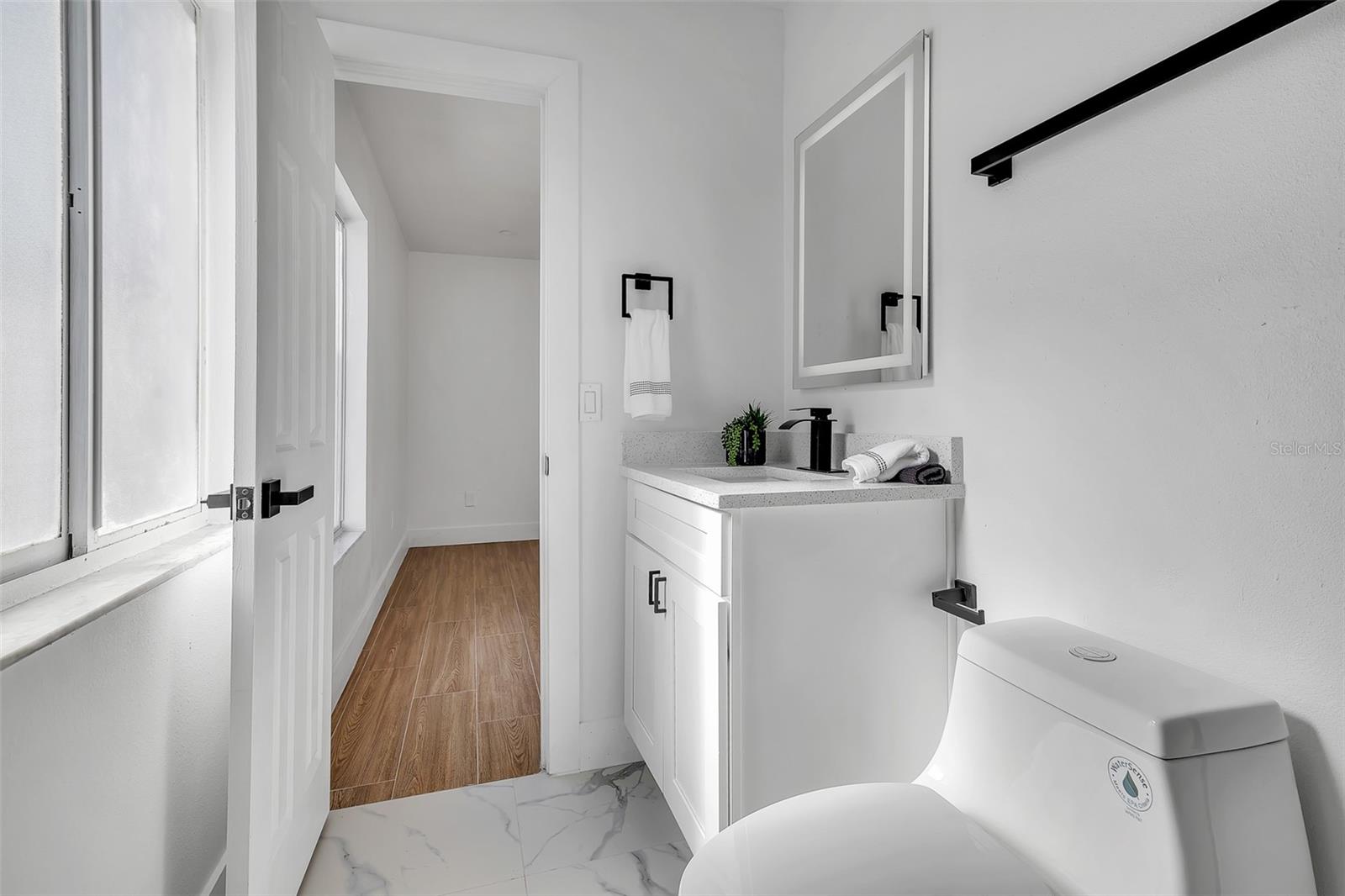 Image 22 of 41 For 11420 Taurus Court