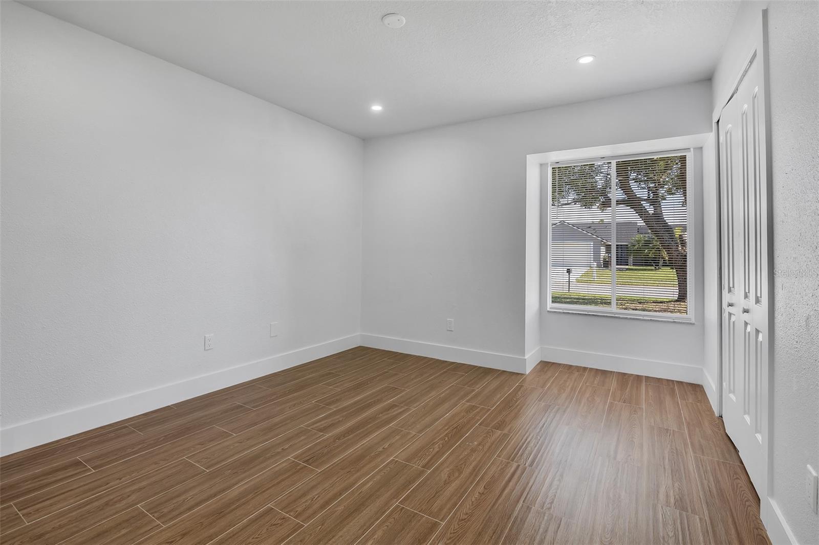 Image 23 of 41 For 11420 Taurus Court