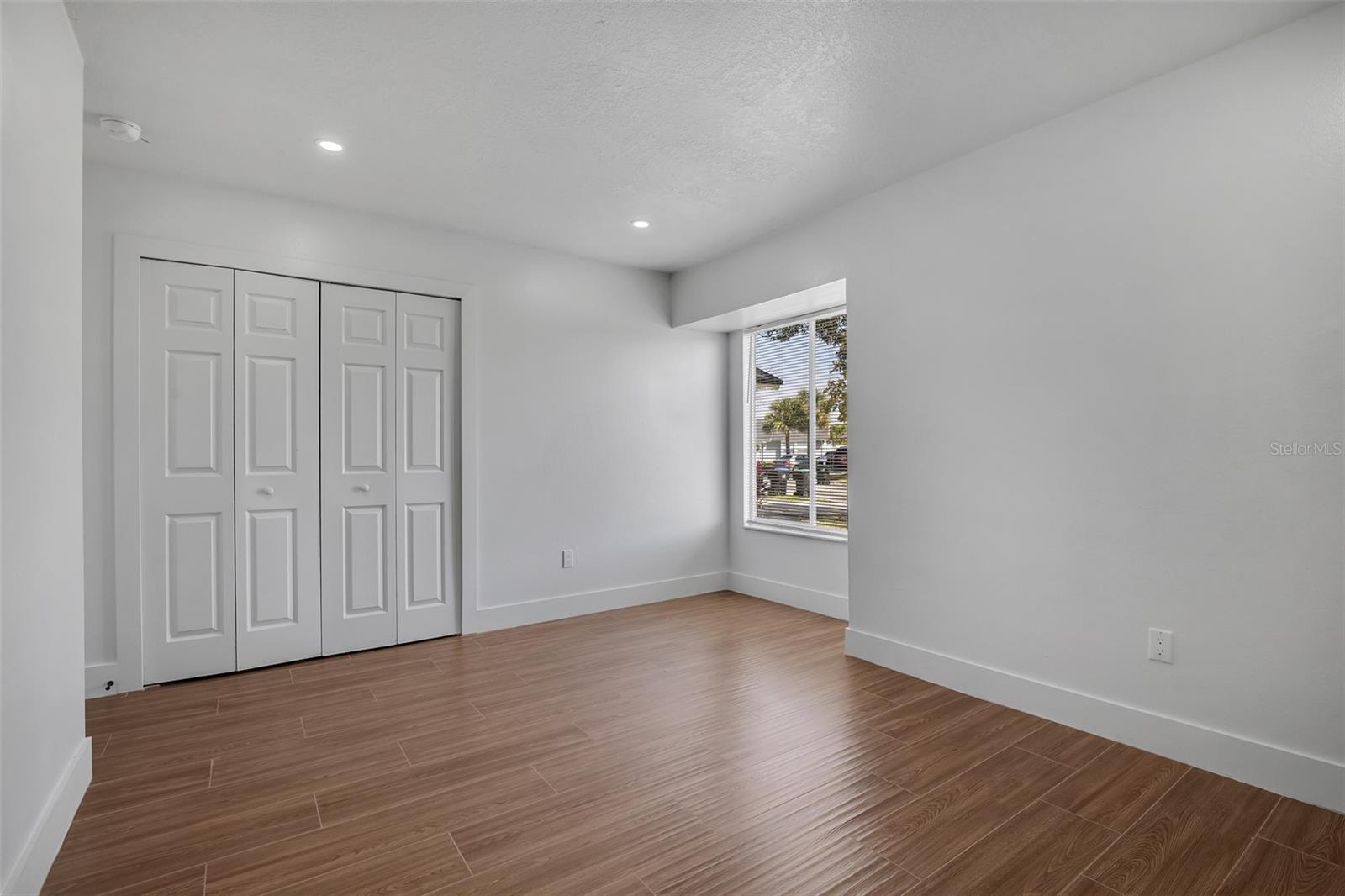 Image 27 of 41 For 11420 Taurus Court