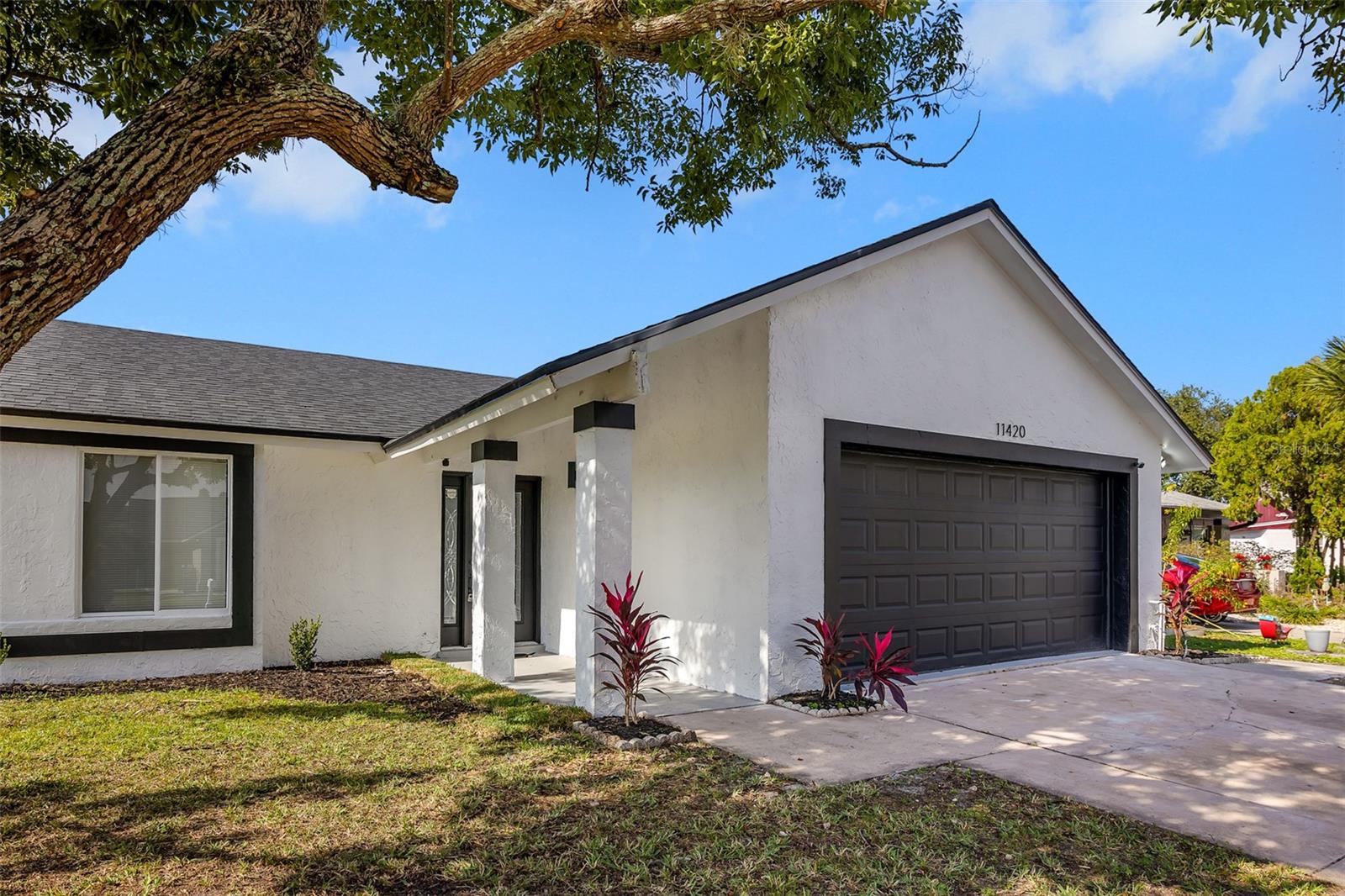 Image 4 of 41 For 11420 Taurus Court