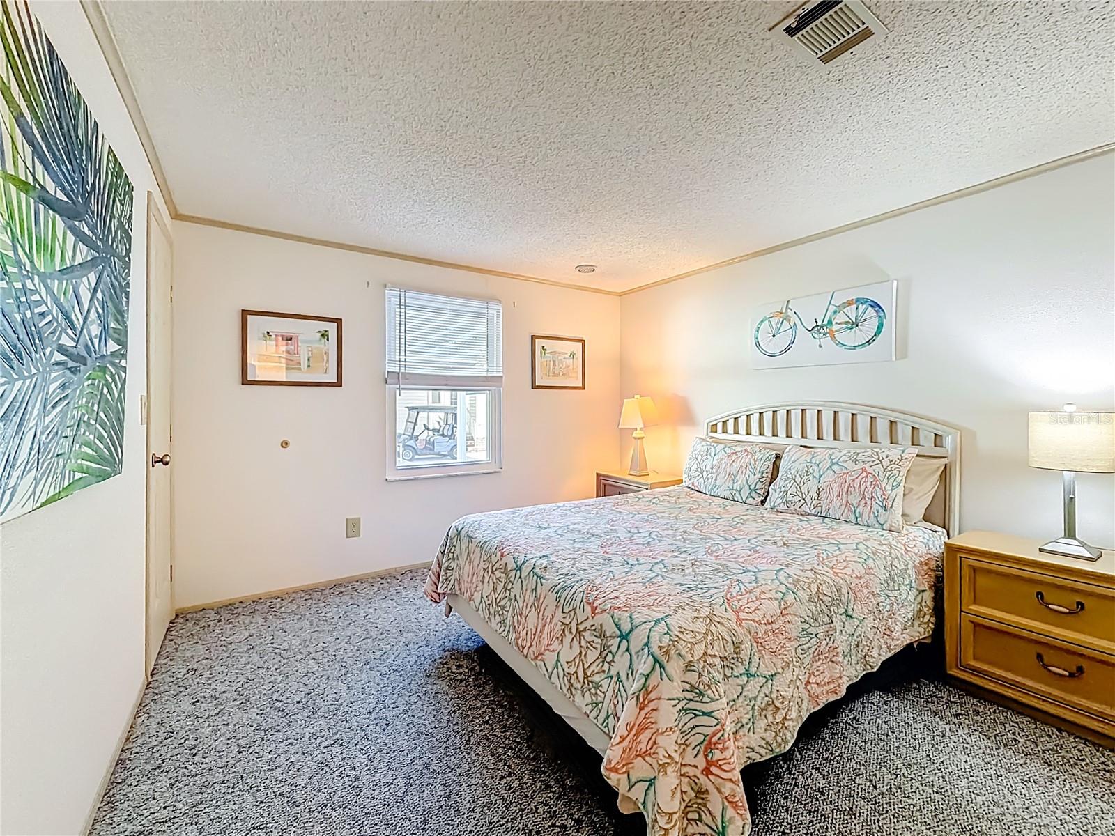 Image 12 of 34 For 805 Camelia Court