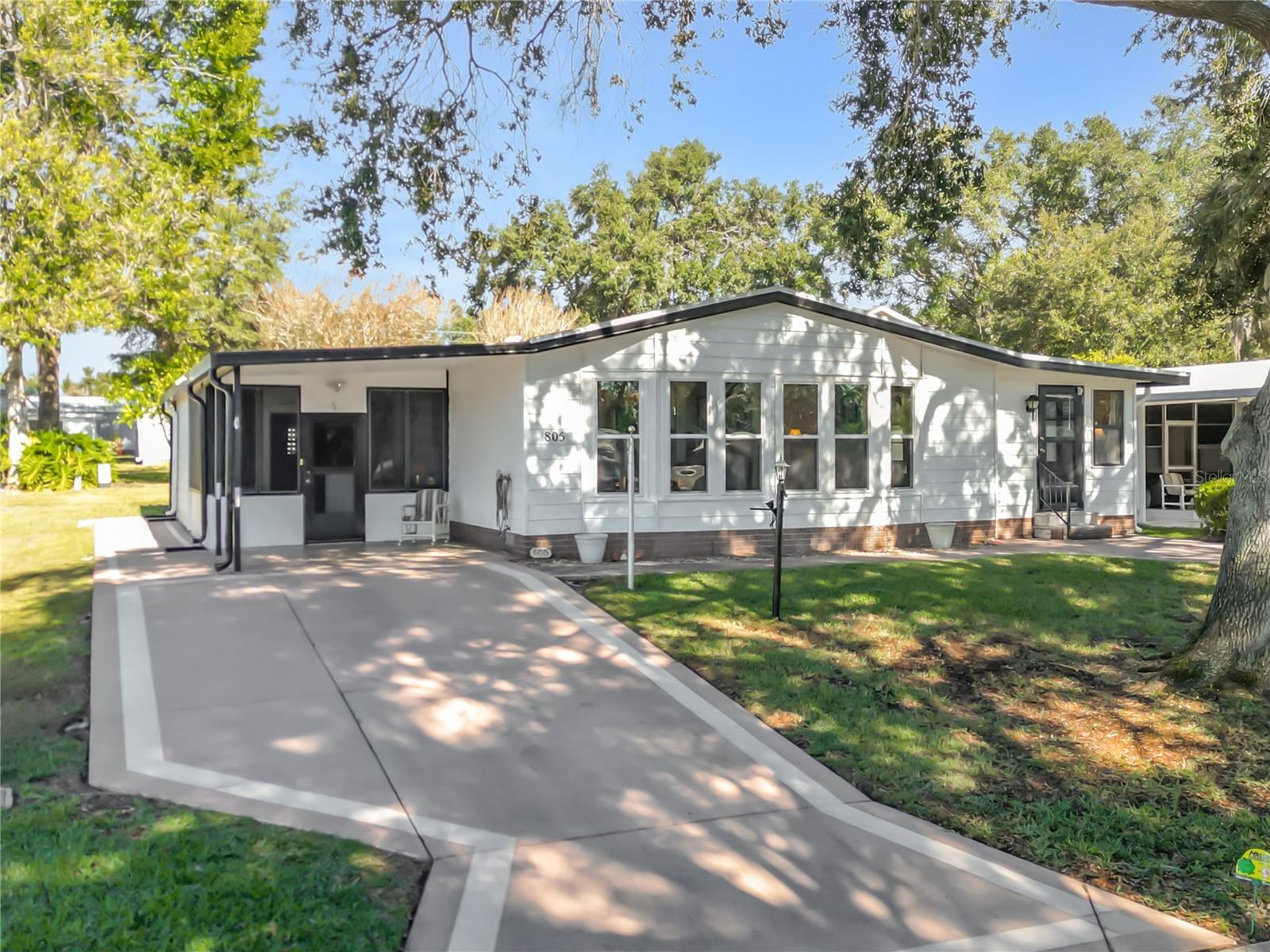 Image 2 of 34 For 805 Camelia Court