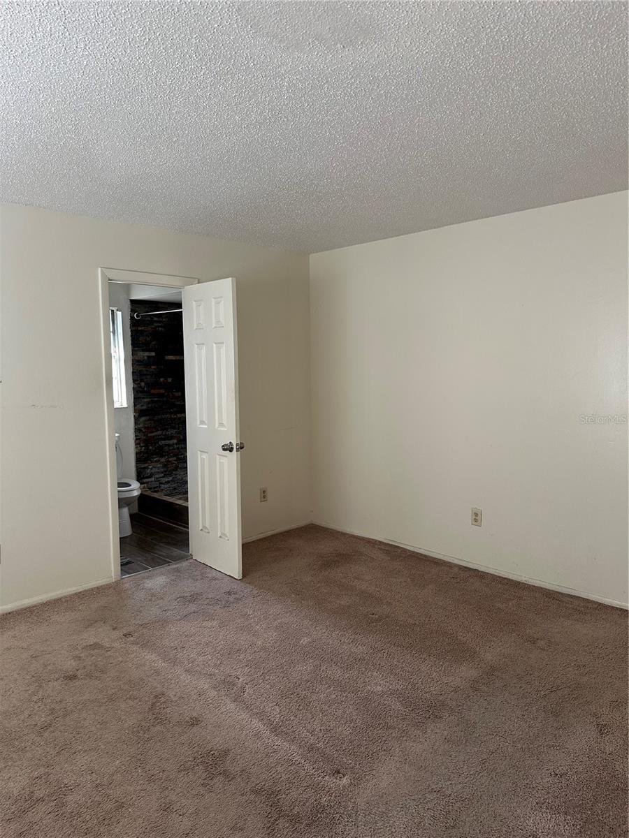 Image 15 of 29 For 22 Windtree Lane 203