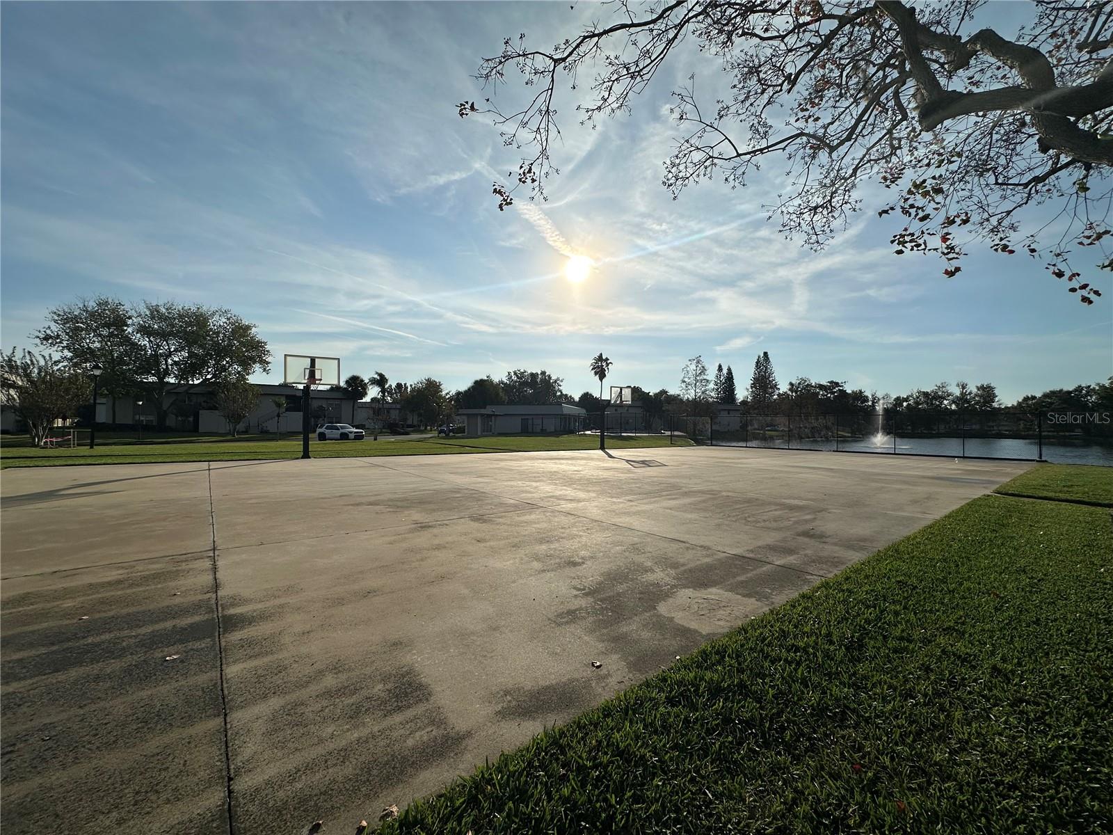 Image 21 of 29 For 22 Windtree Lane 203